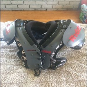 Riddell shoulder pads